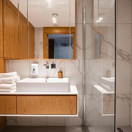 Muzeum Ii Wojny Swiatowej شقة