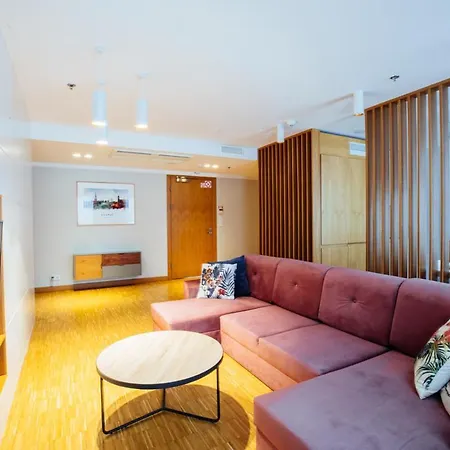 아파트 Muzeum Ii Wojny Swiatowej