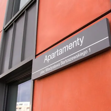 아파트 Muzeum Ii Wojny Swiatowej